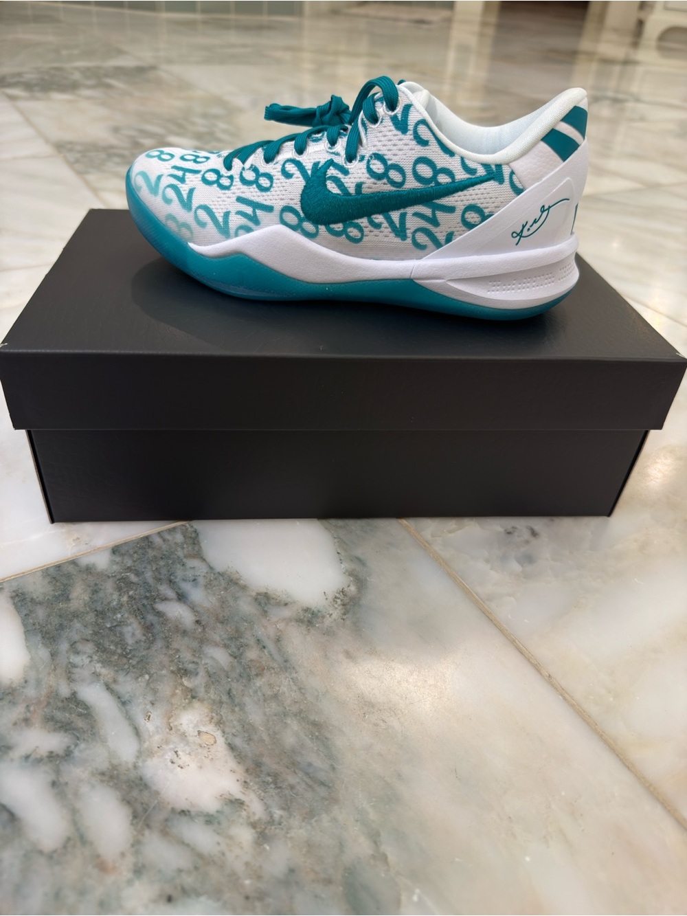BRAND NEW- with box- Nike Kobe VIII Protro - Womens - white and emerald